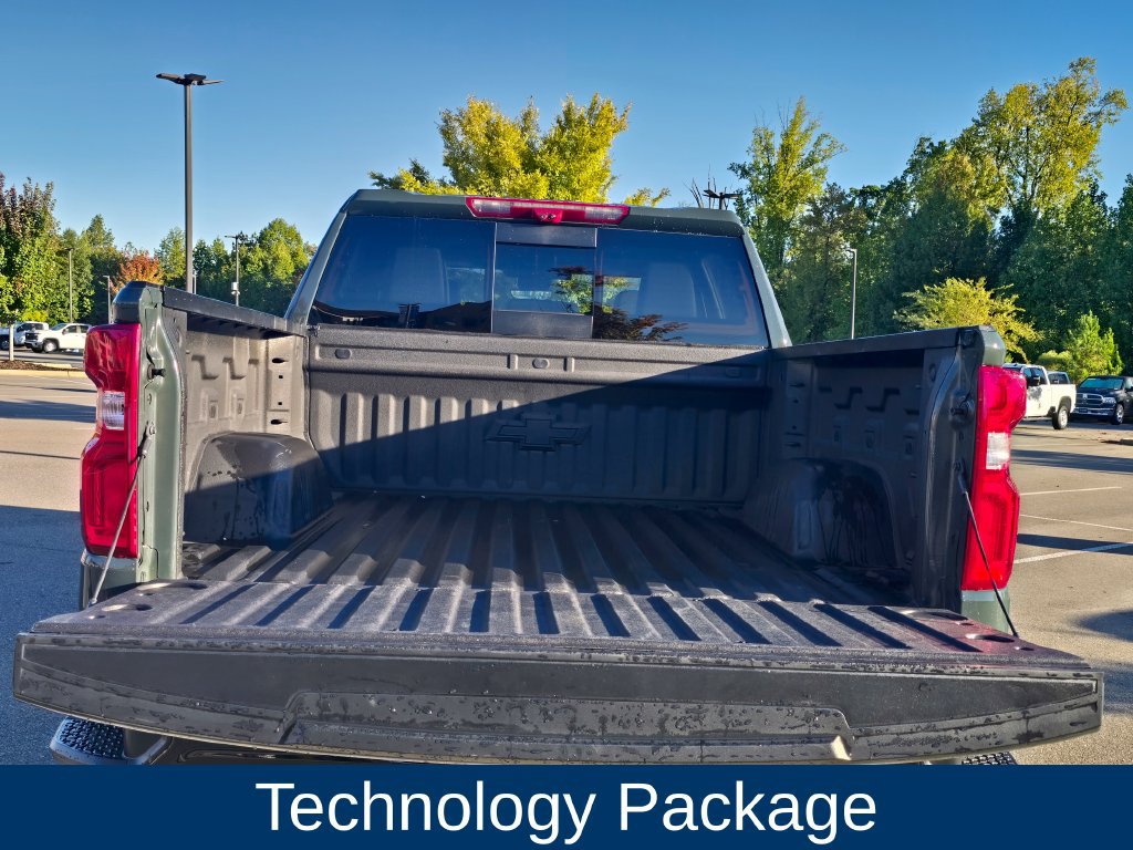 Used 2025 Chevrolet Silverado 1500 ZR2 w/ Technology Package AWD/4WD image 4