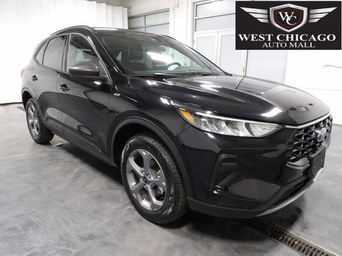 Used 2025 Ford Escape ST-Line AWD/4WD image 1