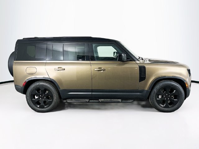 Used 2026 Land Rover Defender 110 S AWD/4WD image 4