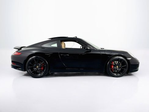 Used 2017 Porsche 911 Carrera S RWD image 4