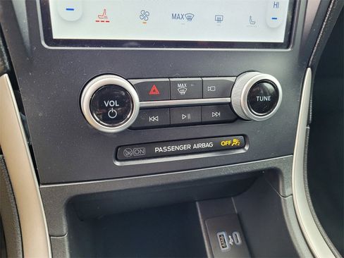 Used 2022 Ford Edge SEL w/ Convenience Package image 20