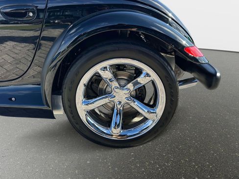 Used 2000 Plymouth Prowler Base image 10