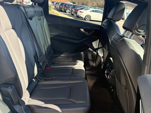 Used 2019 Audi Q7 3.0T Prestige image 21