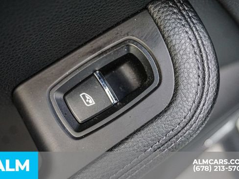 Used 2022 Porsche Macan AWD/4WD image 52
