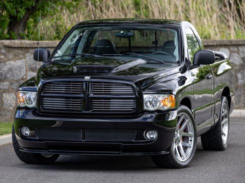 Used 2004 Dodge Ram 1500 Truck 2WD Regular Cab image 2