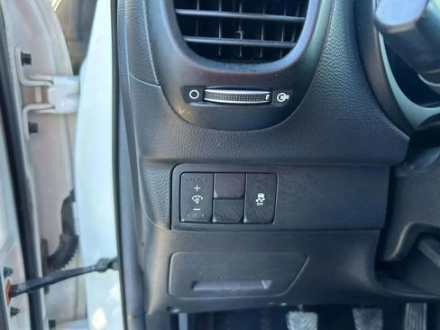 Used 2014 Kia Soul image 11