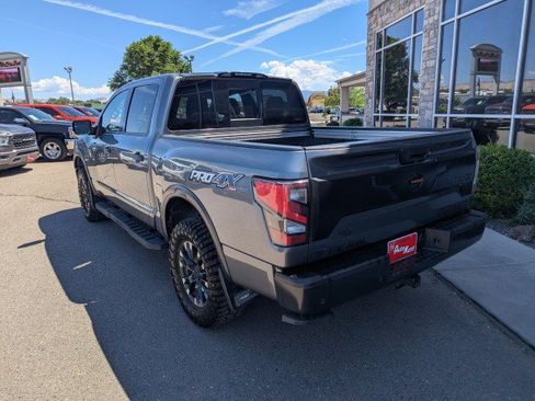 Used 2021 Nissan Titan PRO-4X w/ Pro-4x Convenience Package AWD/4WD image 3