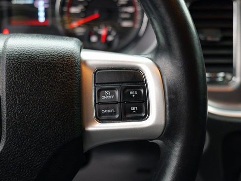 Used 2013 Dodge Charger R/T image 40