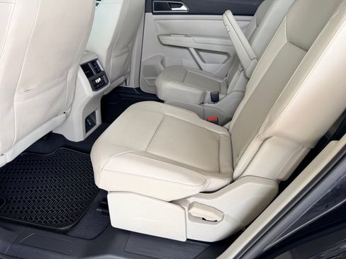 Used 2019 Volkswagen Atlas SE w/ Towing Package FWD image 30