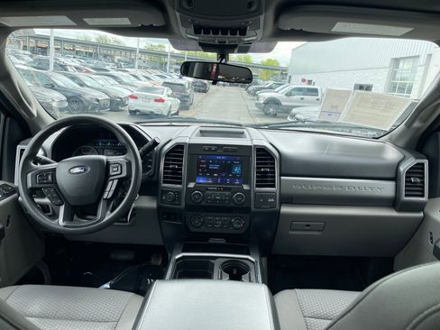 Used 2022 Ford F250 XLT w/ XLT Premium Package AWD/4WD image 17