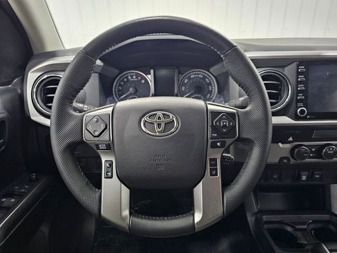 Used 2021 Toyota Tacoma SR5 image 18
