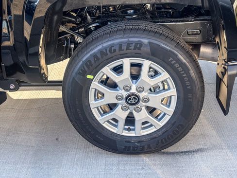 New 2026 Toyota Tacoma SR5 AWD/4WD image 12