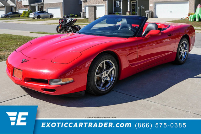 Used 1999 Chevrolet Corvette Convertible w/ Memory Pkg RWD image 1