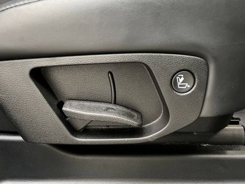 Used 2025 Kia Telluride S FWD image 24