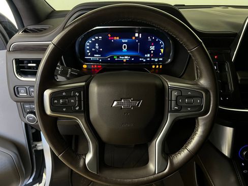 Used 2022 Chevrolet Tahoe Z71 w/ Luxury Package image 9