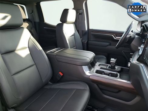 Used 2023 GMC Sierra 1500 SLT AWD/4WD image 15