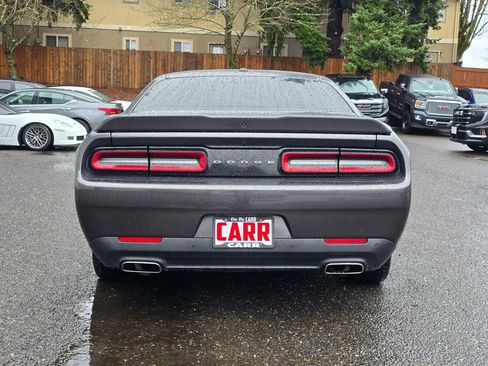 Used 2022 Dodge Challenger GT image 4