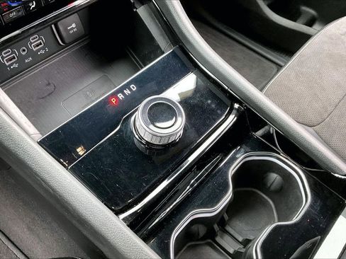 Certified 2023 Jeep Grand Cherokee Altitude AWD/4WD image 31