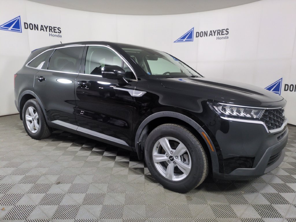 Used 2023 Kia Sorento LX FWD image 10