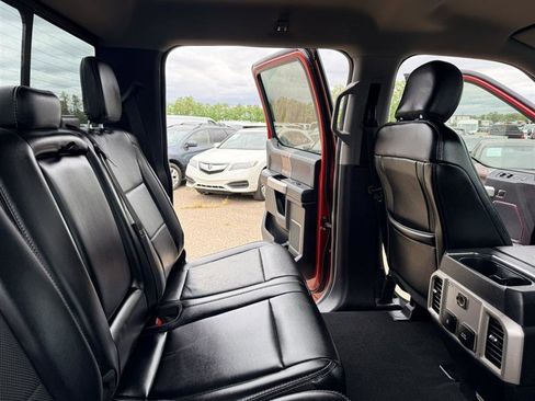 Used 2019 Ford F250 Lariat w/ Lariat Value Package AWD/4WD image 19