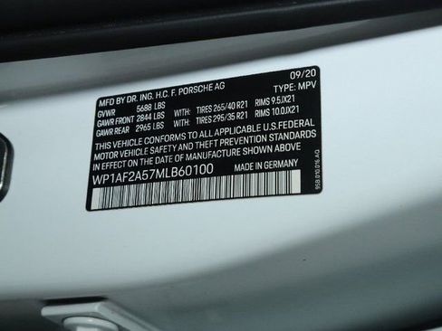 Used 2021 Porsche Macan Turbo image 46