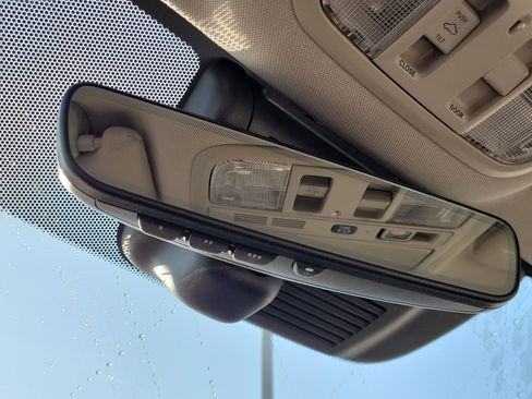 Used 2022 Honda Accord Touring image 28