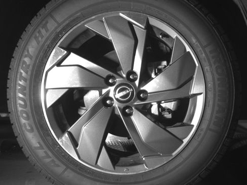 Used 2025 Nissan Rogue SV image 13