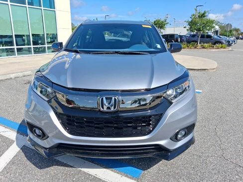 Used 2019 Honda HR-V Sport image 2