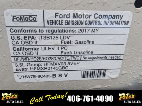 Used 2017 Ford Explorer Platinum image 31