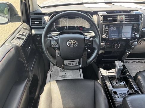 Used 2022 Toyota 4Runner TRD Off-Road Premium AWD/4WD image 3