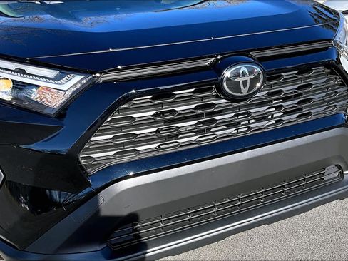 Certified 2025 Toyota RAV4 XLE image 31