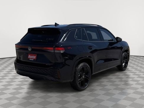 New 2026 Volkswagen Tiguan SE R-Line AWD/4WD image 3