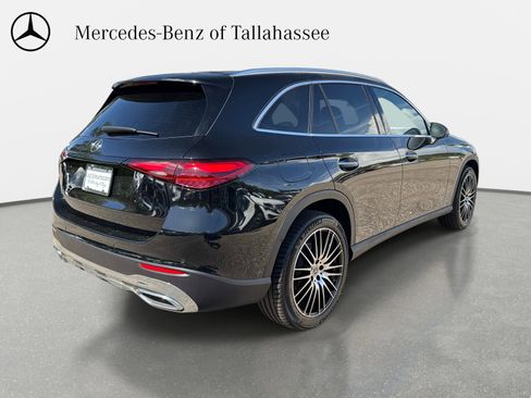 Certified 2025 Mercedes-Benz GLC 300 image 5