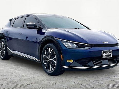 Certified 2022 Kia EV6 Wind image 5
