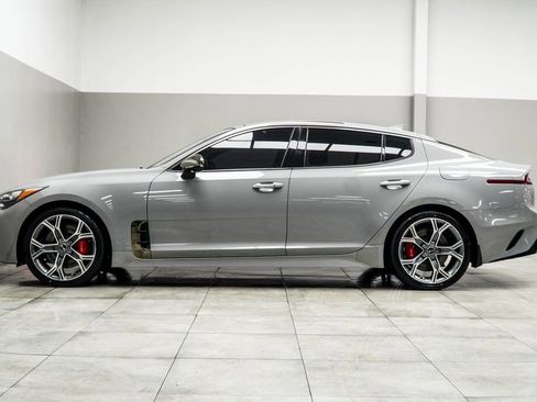 Used 2020 Kia Stinger GT1 image 10