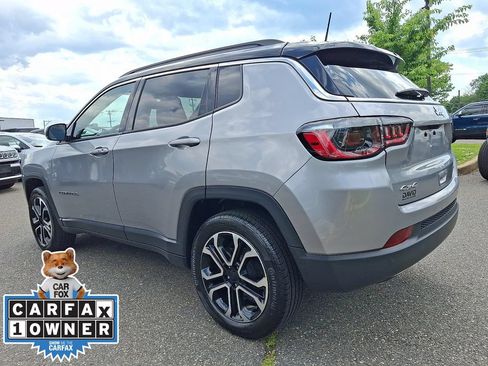Used 2023 Jeep Compass Limited w/ Sun and Sound Group AWD/4WD image 3