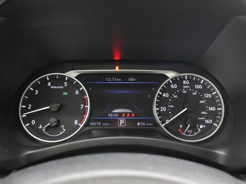 Used 2024 Nissan Sentra SV FWD image 41