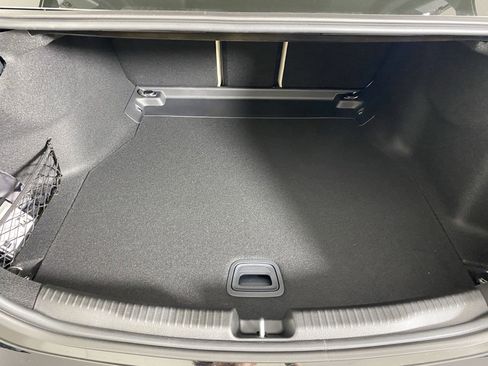 Used 2025 Mercedes-Benz C 300 4MATIC Sedan image 30