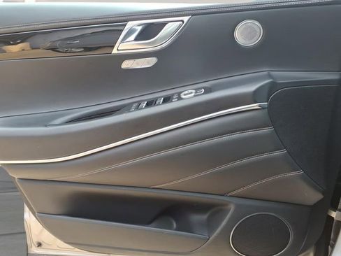 Used 2025 Genesis GV80 2.5T Standard image 20