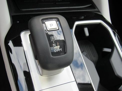 New 2025 Mitsubishi Outlander SE image 20