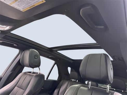 Used 2022 Mercedes-Benz GLE 350 4MATIC image 30