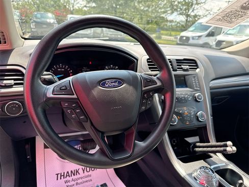 Used 2019 Ford Fusion S image 19