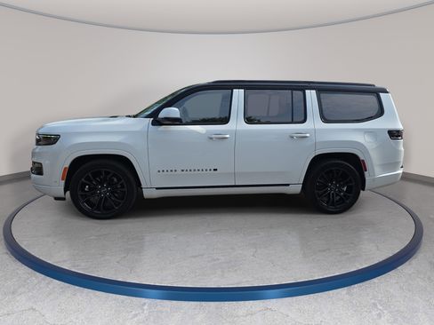 Used 2022 Jeep Grand Wagoneer Series II AWD/4WD image 8