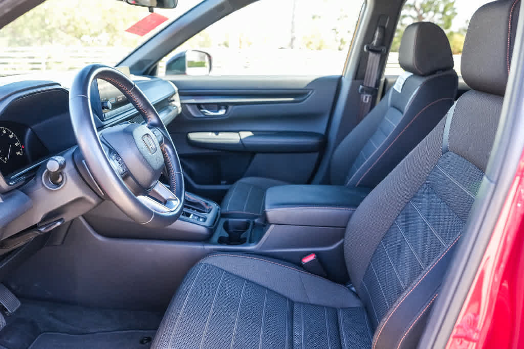 Used 2025 Honda CR-V Sport image 18