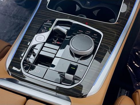 Used 2024 BMW X5 xDrive50e w/ M Sport Package image 17