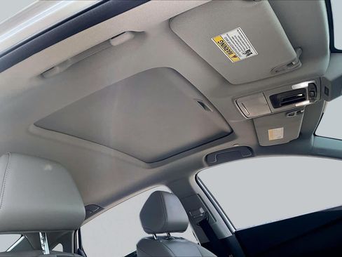 Used 2023 Honda Accord Touring image 14