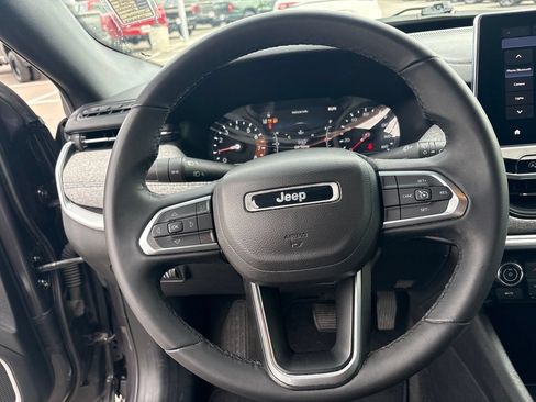 Used 2024 Jeep Compass Latitude AWD/4WD image 15