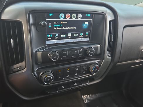 Used 2018 Chevrolet Silverado 1500 LT RWD image 26