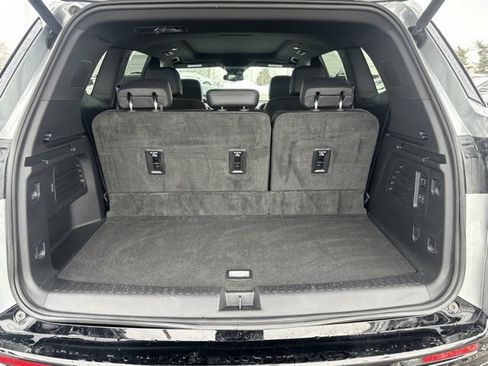 Used 2025 Buick Enclave Sport Touring w/ Power Package image 9