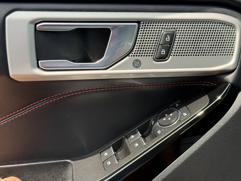 Used 2022 Ford Explorer ST-Line w/ Class IV Trailer Tow Package image 40